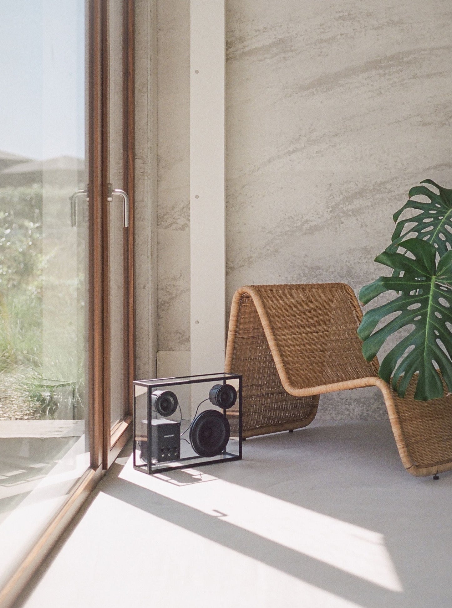 Transparent Speaker